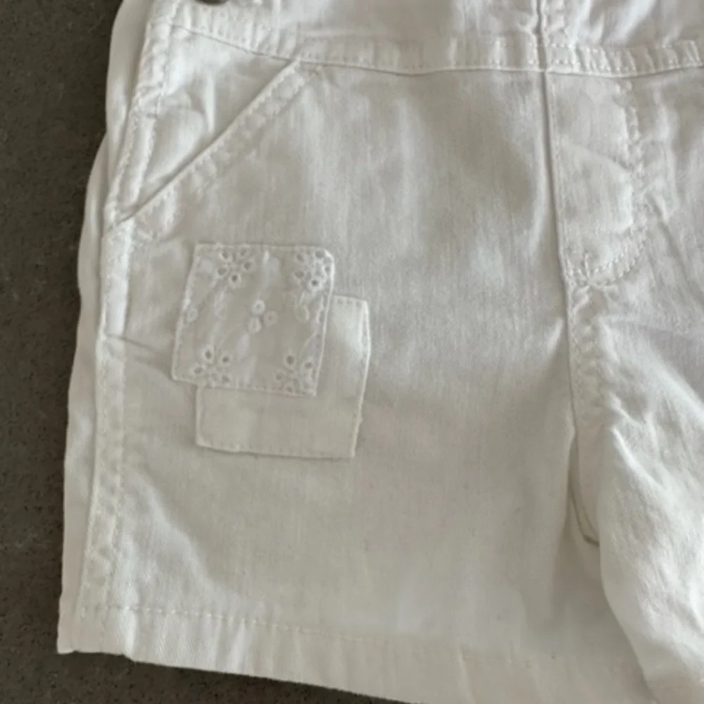Oshkosh B'gosh Toddler 2T White Overall Shorts w/ Gap Navy Tank -Worn 2x